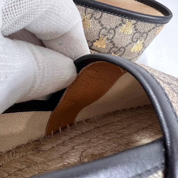 GUCCI GG Supreme Bee Espadrille Flats Beige Canvas Made in Spain 37.5-7.5US - Picture 11 of 15